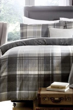 Alternative view of D&D Connolly Check Duvet Cover And Pillowcase Set