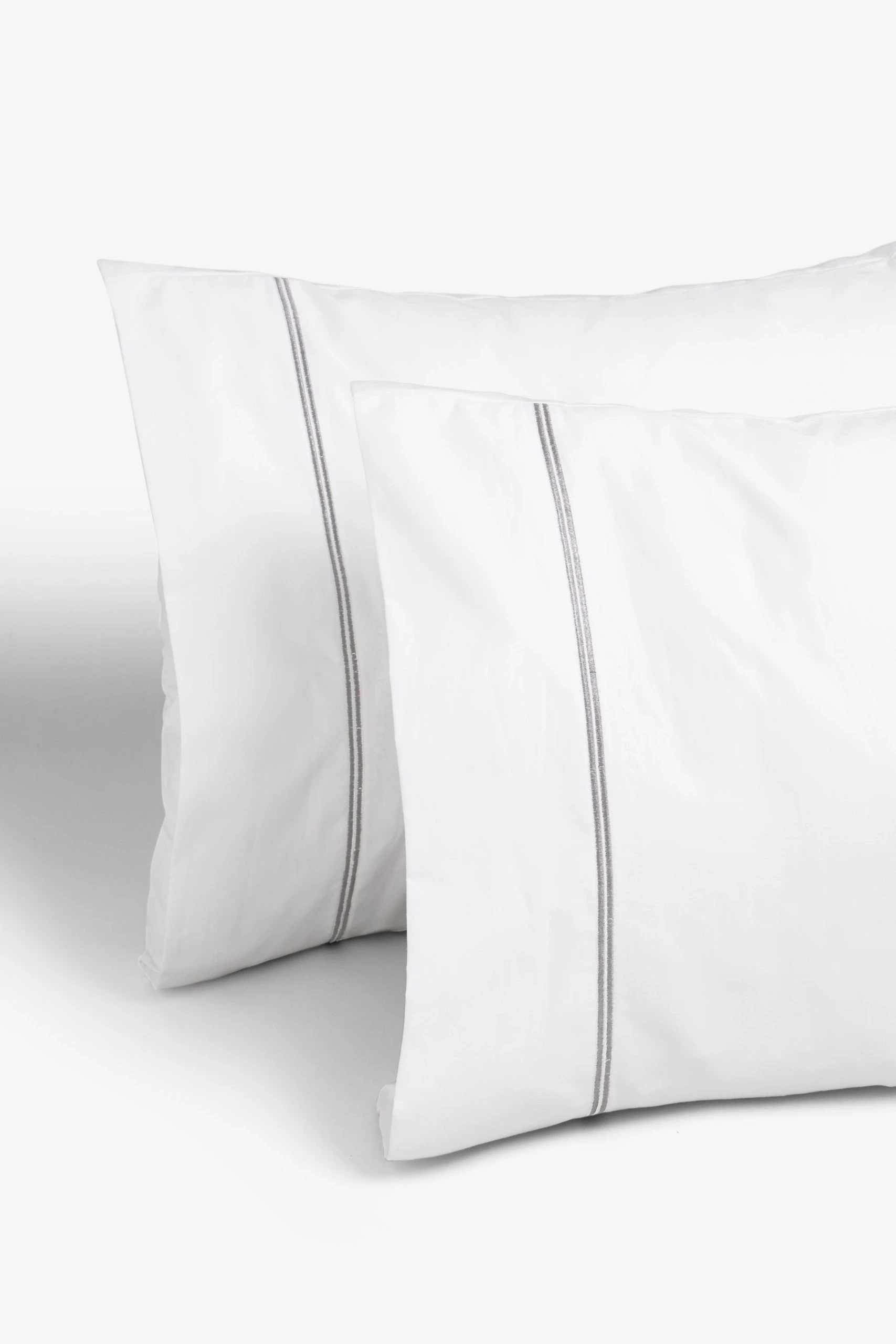 Next Collection Luxe 600 Thread Count 100% Cotton Sateen Duvet Cover And Pillowcase Set 5 Next Collection Luxe 600 Thread Count 100% Cotton Sateen Duvet Cover And Pillowcase Set - Image 3