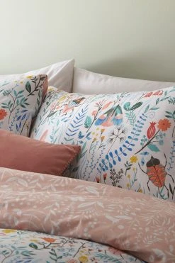 Alternative view of Furn. Mini Nature Floral Reversible Duvet Cover And Pillowcase Set