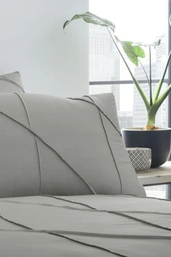 Serene Dart Pleated Duvet Cover And Pillowcase Set 6 Serene Dart Pleated Duvet Cover And Pillowcase Set -Furn Online 216311s3