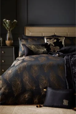 Laurence Llewelyn-Bowen Dandy Metallic Feather Jacquard Duvet Cover And Pillowcase Set