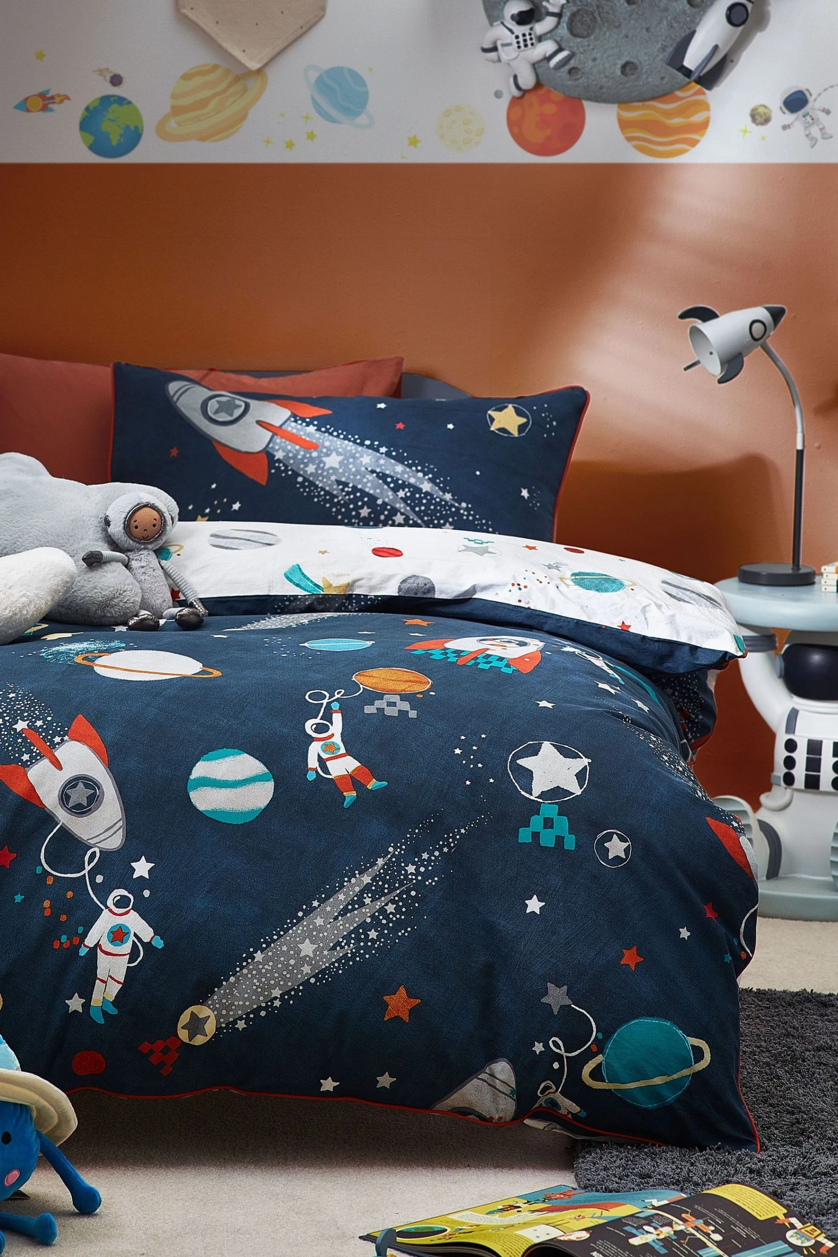 Next Kids Space Planets And Rockets 100% Organic Cotton Duvet Cover And Pillowcase Set 4 Next Kids Space Planets And Rockets 100% Organic Cotton Duvet Cover And Pillowcase Set - Image 2