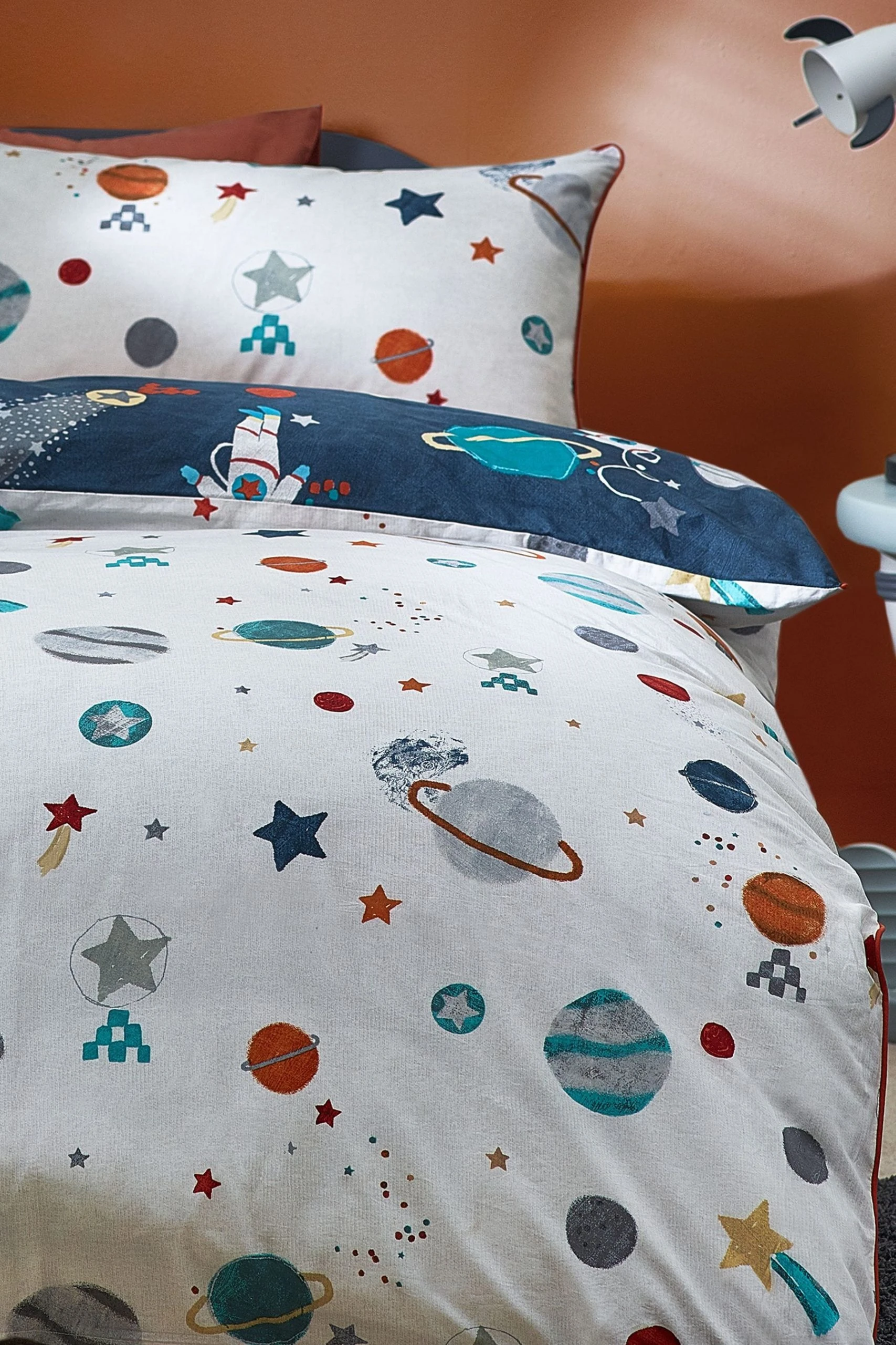 Next Kids Space Planets And Rockets 100% Organic Cotton Duvet Cover And Pillowcase Set 5 Next Kids Space Planets And Rockets 100% Organic Cotton Duvet Cover And Pillowcase Set - Image 3