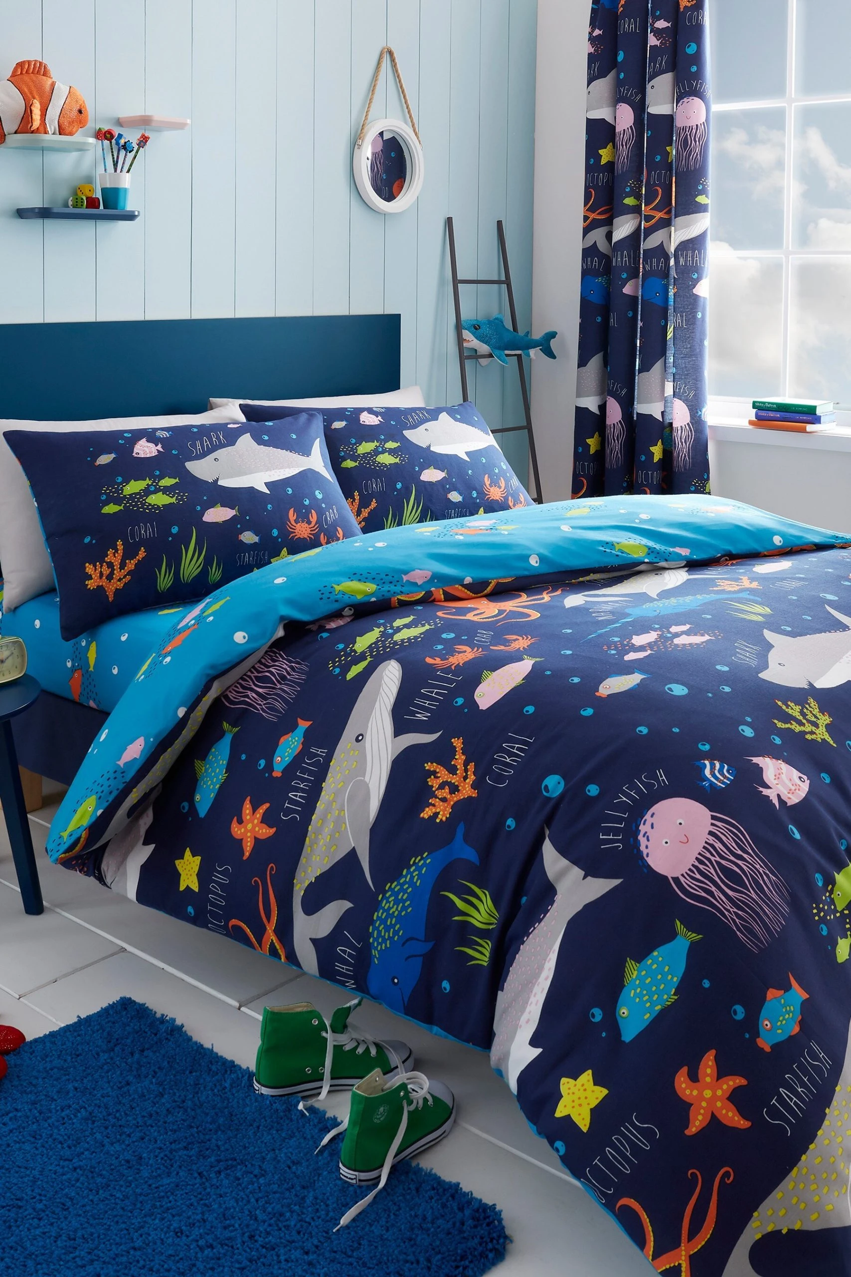 Bedlam Glow In The Dark Sea Life Duvet Cover And Pillowcase Set 4 Bedlam Glow In The Dark Sea Life Duvet Cover And Pillowcase Set - Image 2