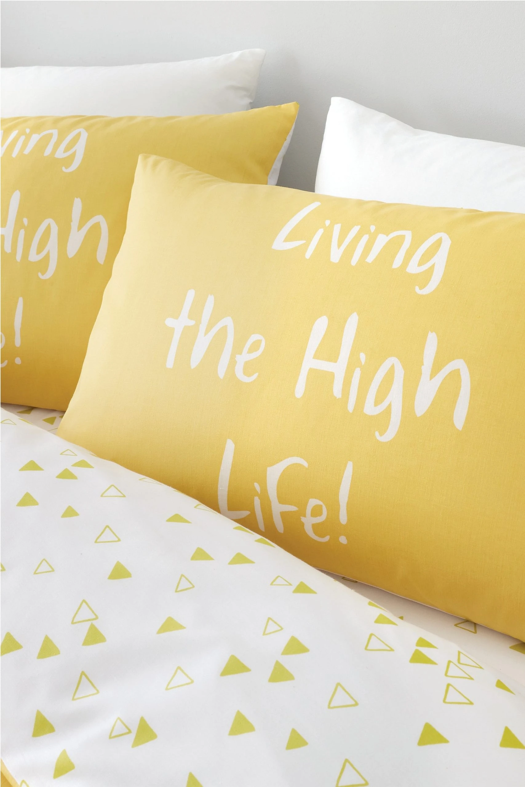 Catherine Lansfield Giraffe Duvet Cover And Pillowcase Set 4 Catherine Lansfield Giraffe Duvet Cover And Pillowcase Set - Image 2