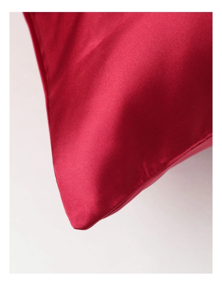Heritage Silk Front Pillowcase Pair In Red 5 Heritage Silk Front Pillowcase Pair In Red - Image 3