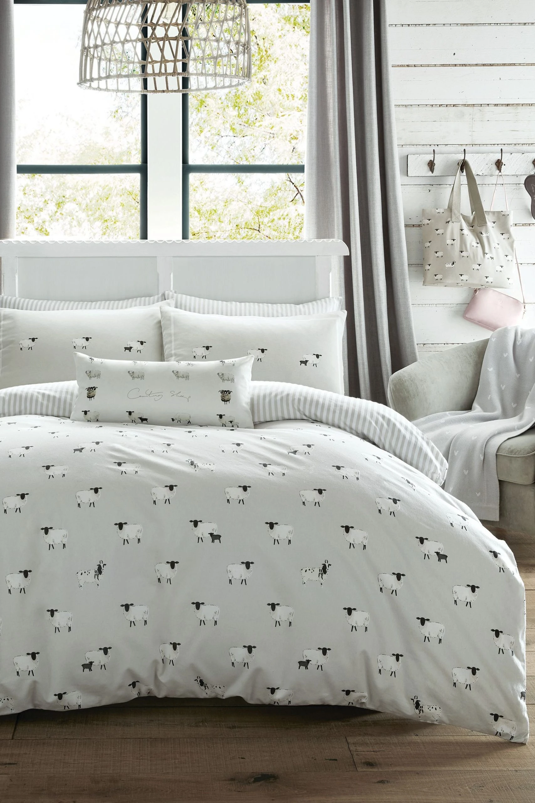 Sophie Allport Sheep Cotton Duvet Cover And Pillowcase Set 3 Sophie Allport Sheep Cotton Duvet Cover And Pillowcase Set