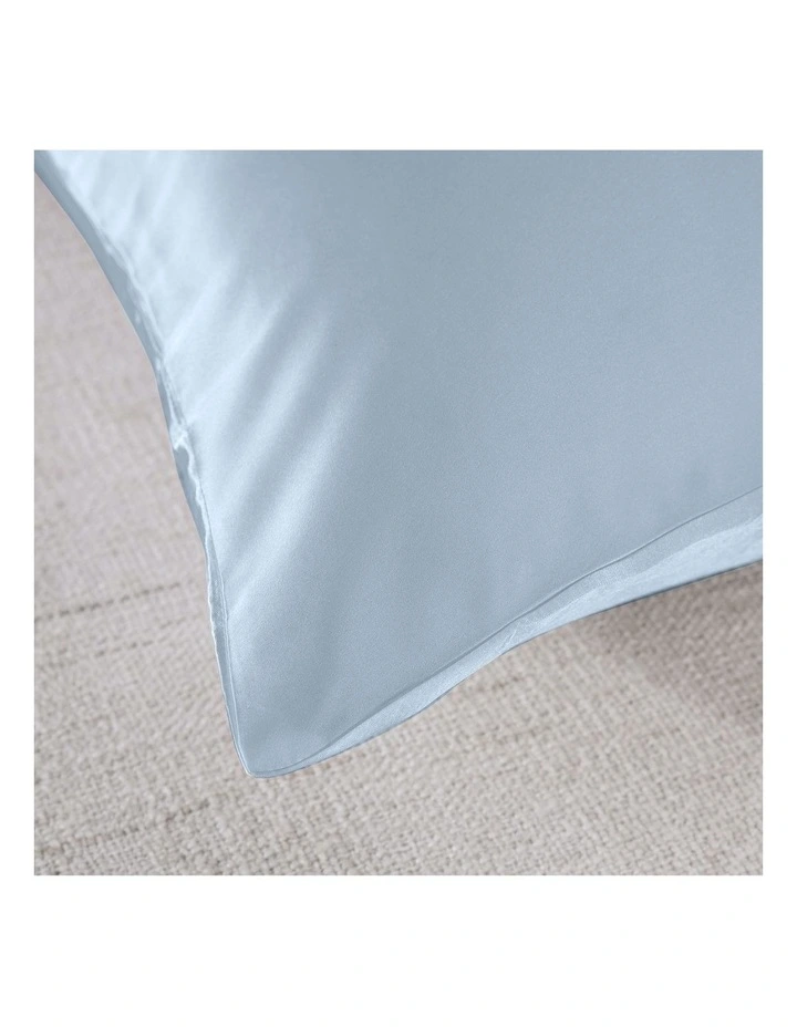 Mulberry Soft Silk Hypoallergenic Pillowcase Twin Pack 51x76cm In Light Blue 7 Mulberry Soft Silk Hypoallergenic Pillowcase Twin Pack 51x76cm In Light Blue - Image 5