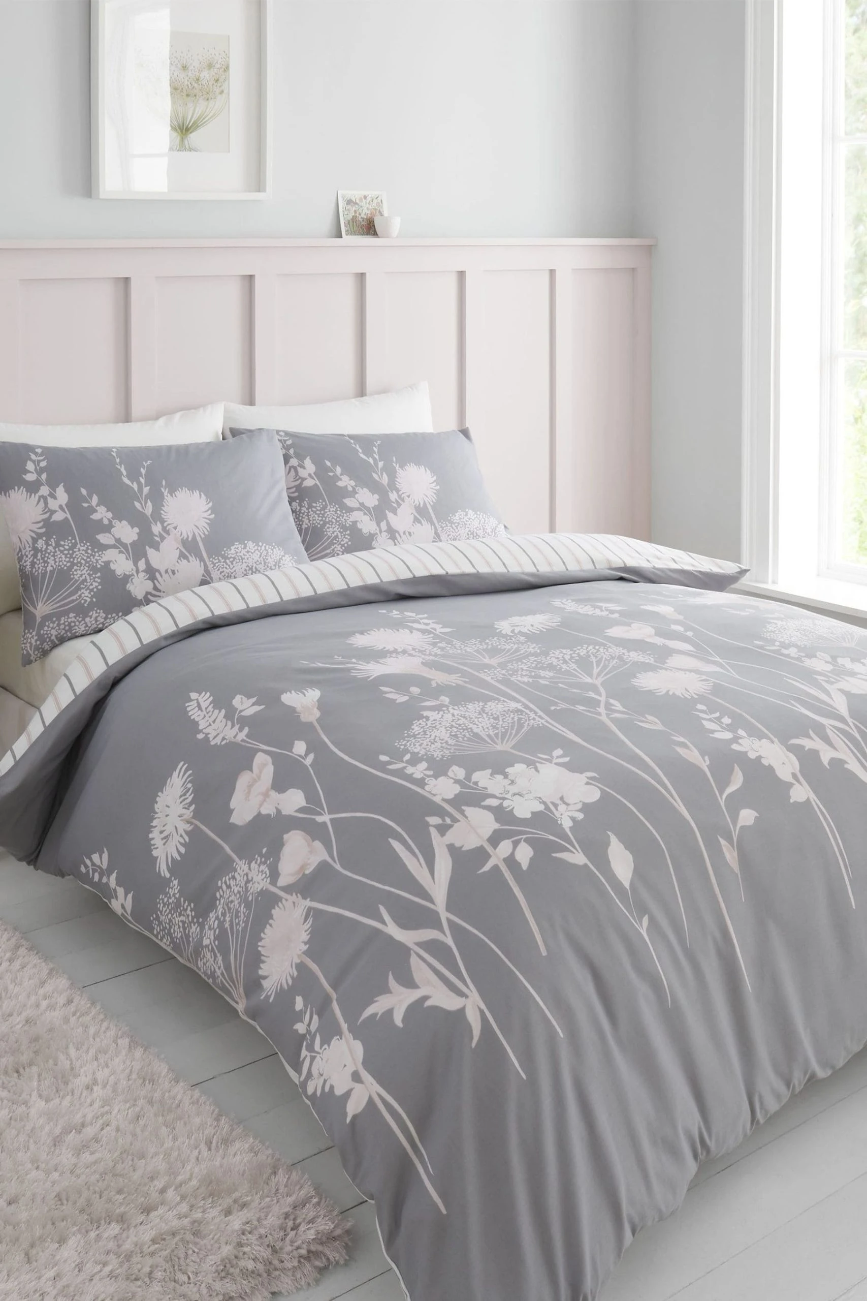 Catherine Lansfield Meadowsweet Duvet Cover And Pillowcase Set 3 Catherine Lansfield Meadowsweet Duvet Cover And Pillowcase Set