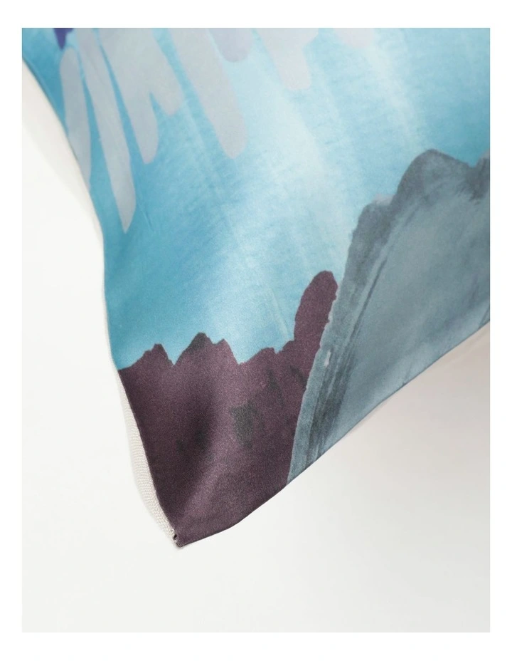 AMCS X Art Series Coral Bay Silk Fronted Pillowcase Pack In Blues 6 AMCS X Art Series Coral Bay Silk Fronted Pillowcase Pack In Blues - Image 4