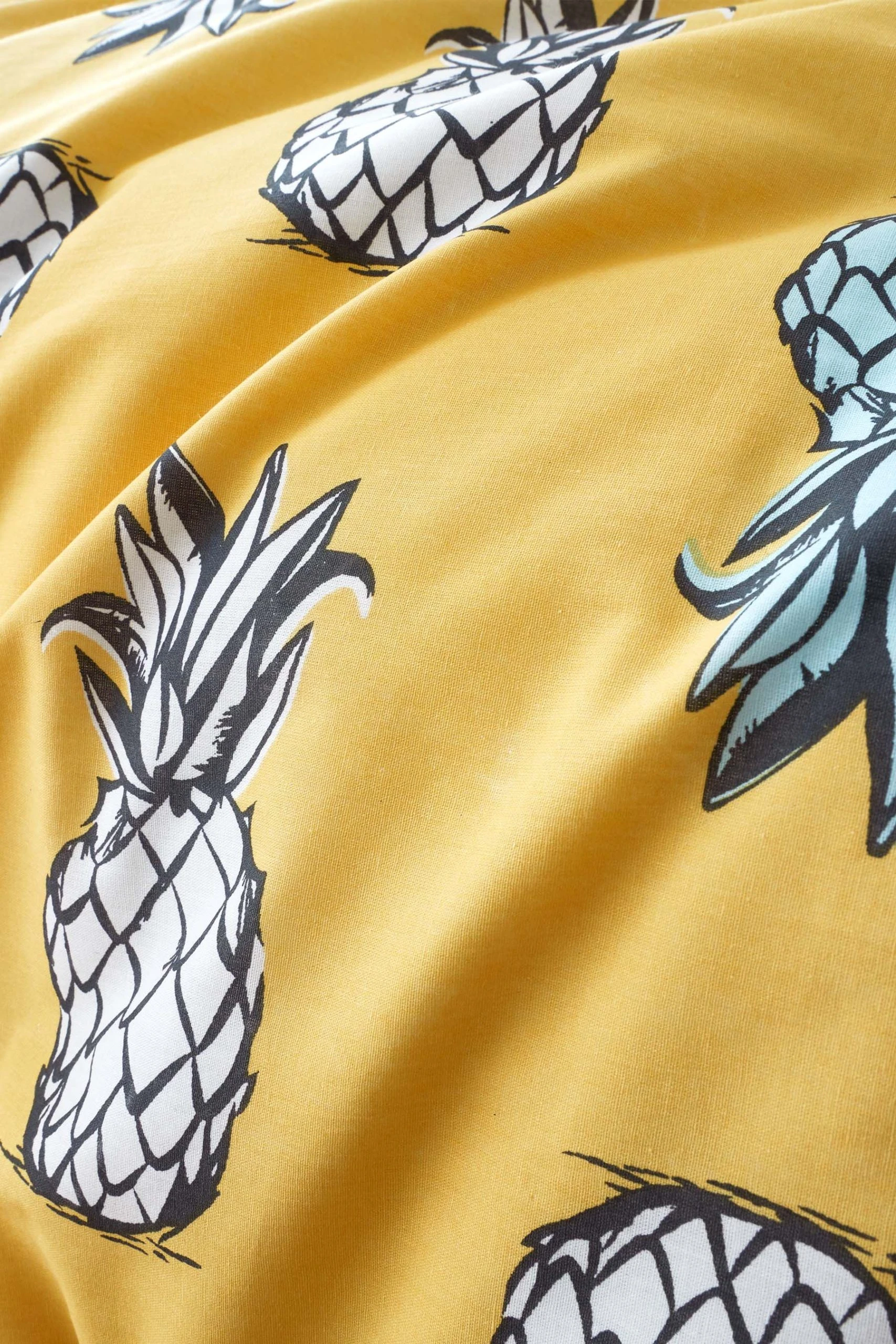 Pineapple Elephant Tupi Pineapple Reversible Cotton Duvet Cover And Pillowcase Set 4 Pineapple Elephant Tupi Pineapple Reversible Cotton Duvet Cover And Pillowcase Set - Image 2
