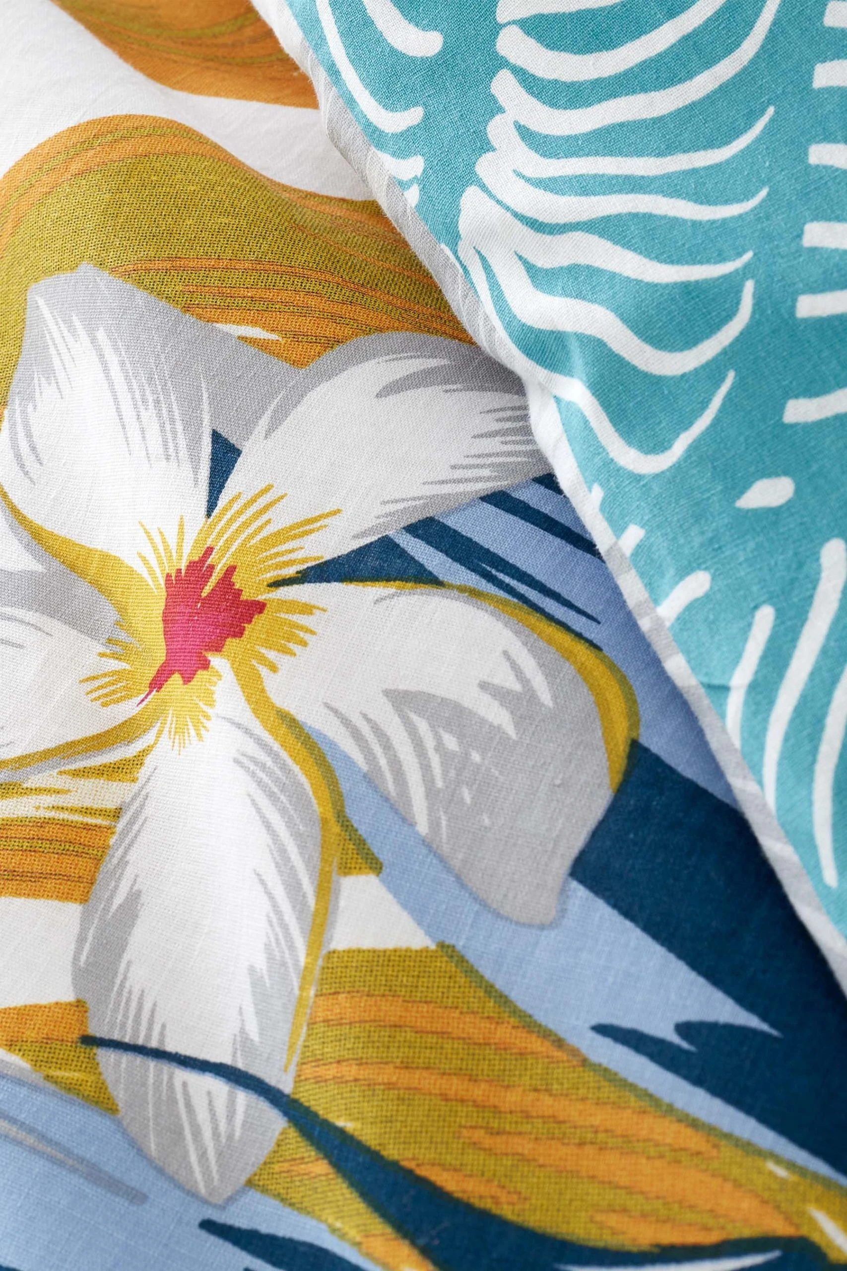 Pineapple Elephant Ayanna Tropical Floral Cotton Duvet Cover And Pillowcase Set 4 Pineapple Elephant Ayanna Tropical Floral Cotton Duvet Cover And Pillowcase Set - Image 2