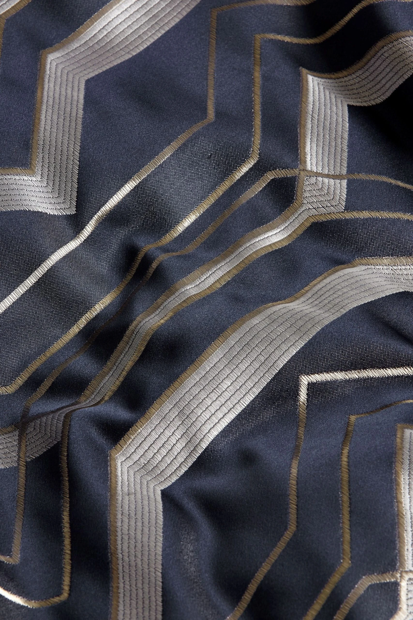 Next Jacquard Duvet Cover And Pillowcase Set 7 Next Jacquard Duvet Cover And Pillowcase Set - Image 5