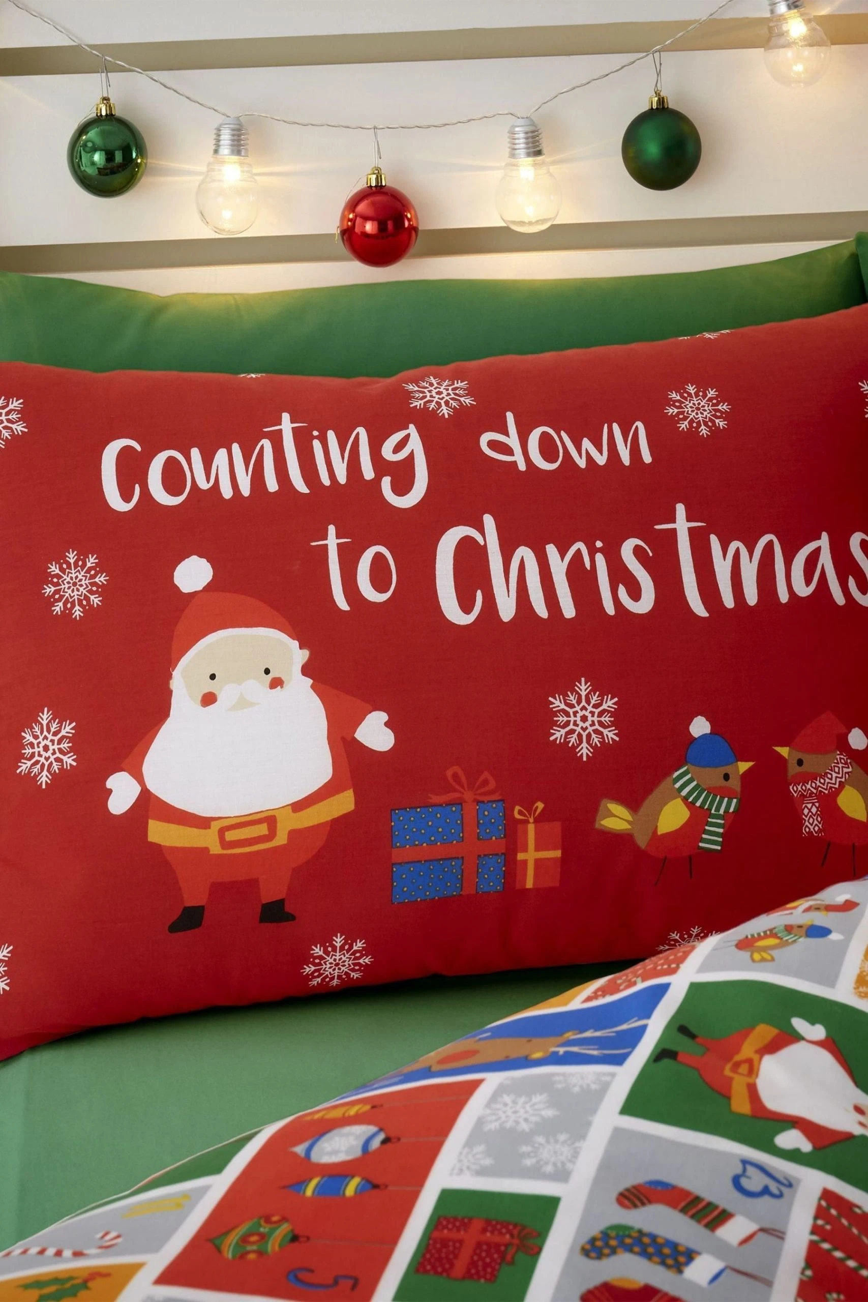Catherine Lansfield Christmas Countdown Duvet Cover And Pillowcase Set 4 Catherine Lansfield Christmas Countdown Duvet Cover And Pillowcase Set - Image 2