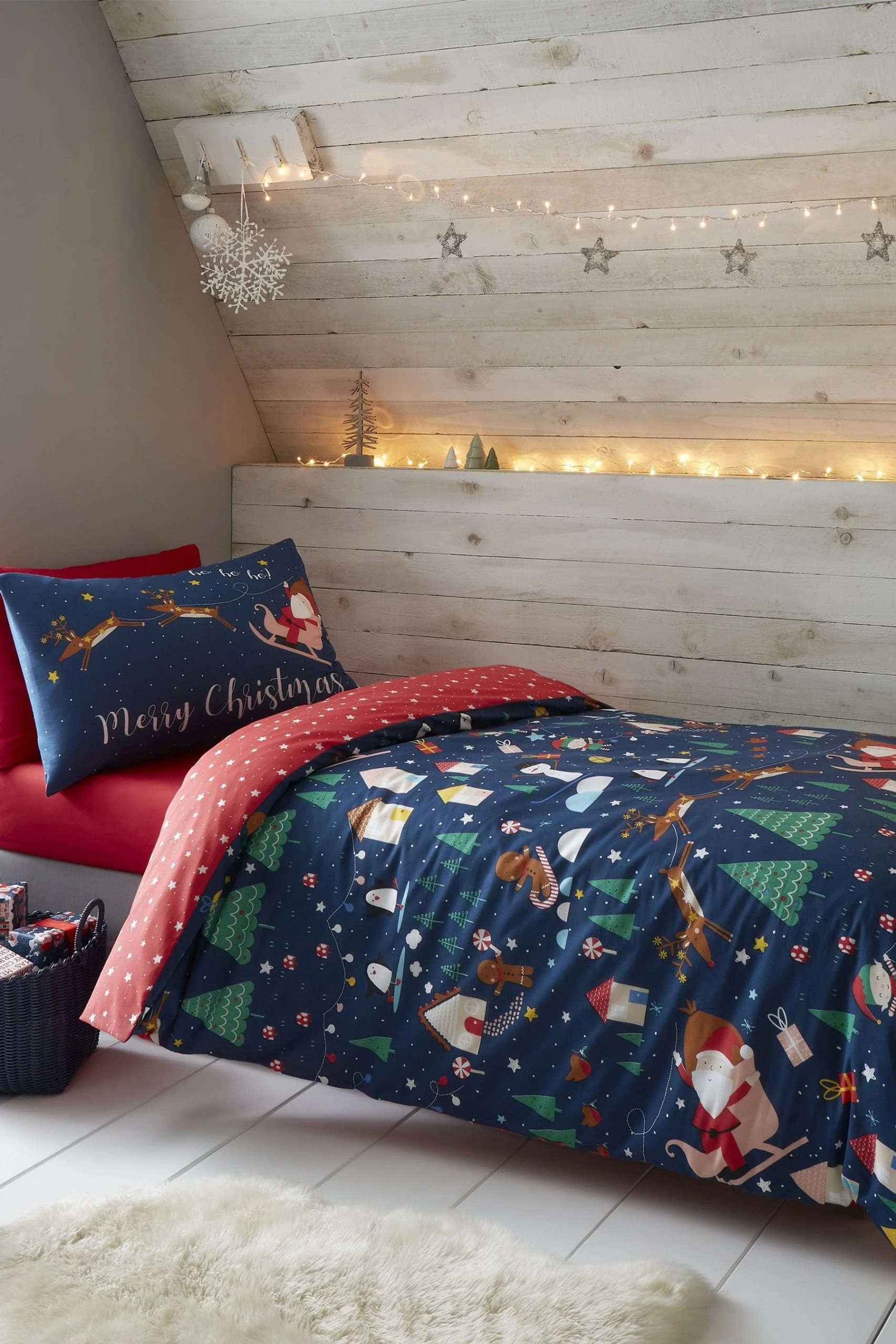 Catherine Lansfield Santa's Christmas Wonderland Duvet Cover And Pillowcase Set 3 Catherine Lansfield Santa's Christmas Wonderland Duvet Cover And Pillowcase Set