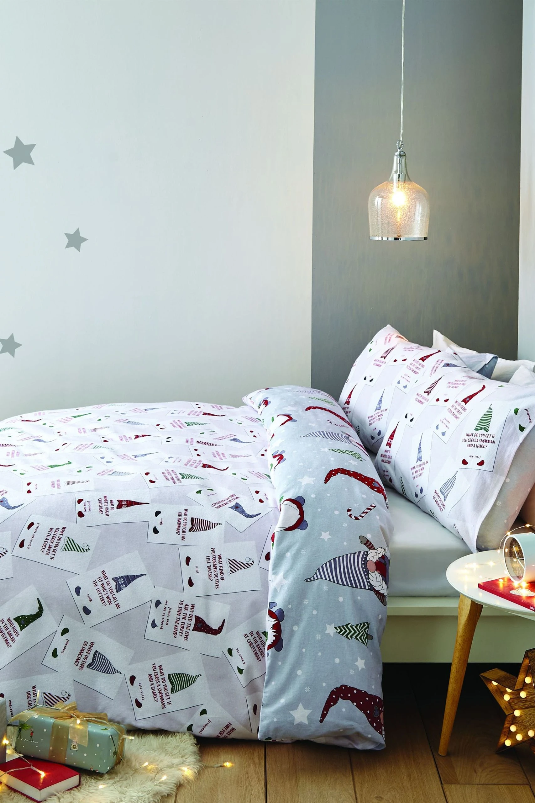 Catherine Lansfield Catherine Lansfield Brushed Christmas Gnomes Duvet Cover And Pillowcase Set 4 Catherine Lansfield Catherine Lansfield Brushed Christmas Gnomes Duvet Cover And Pillowcase Set - Image 2