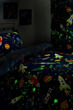 Alternative view of Bedlam Supersonic Duvet Cover And Pillowcase Set