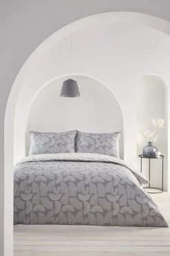 Appletree Nola Duvet Cover And Pillowcase Set