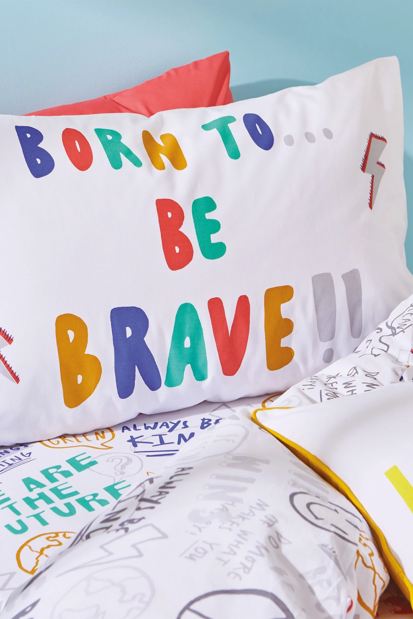 Born To Kids Be Brave Organic Cotton Duvet Cover And Pillowcase Set 4 Born To Kids Be Brave Organic Cotton Duvet Cover And Pillowcase Set - Image 2
