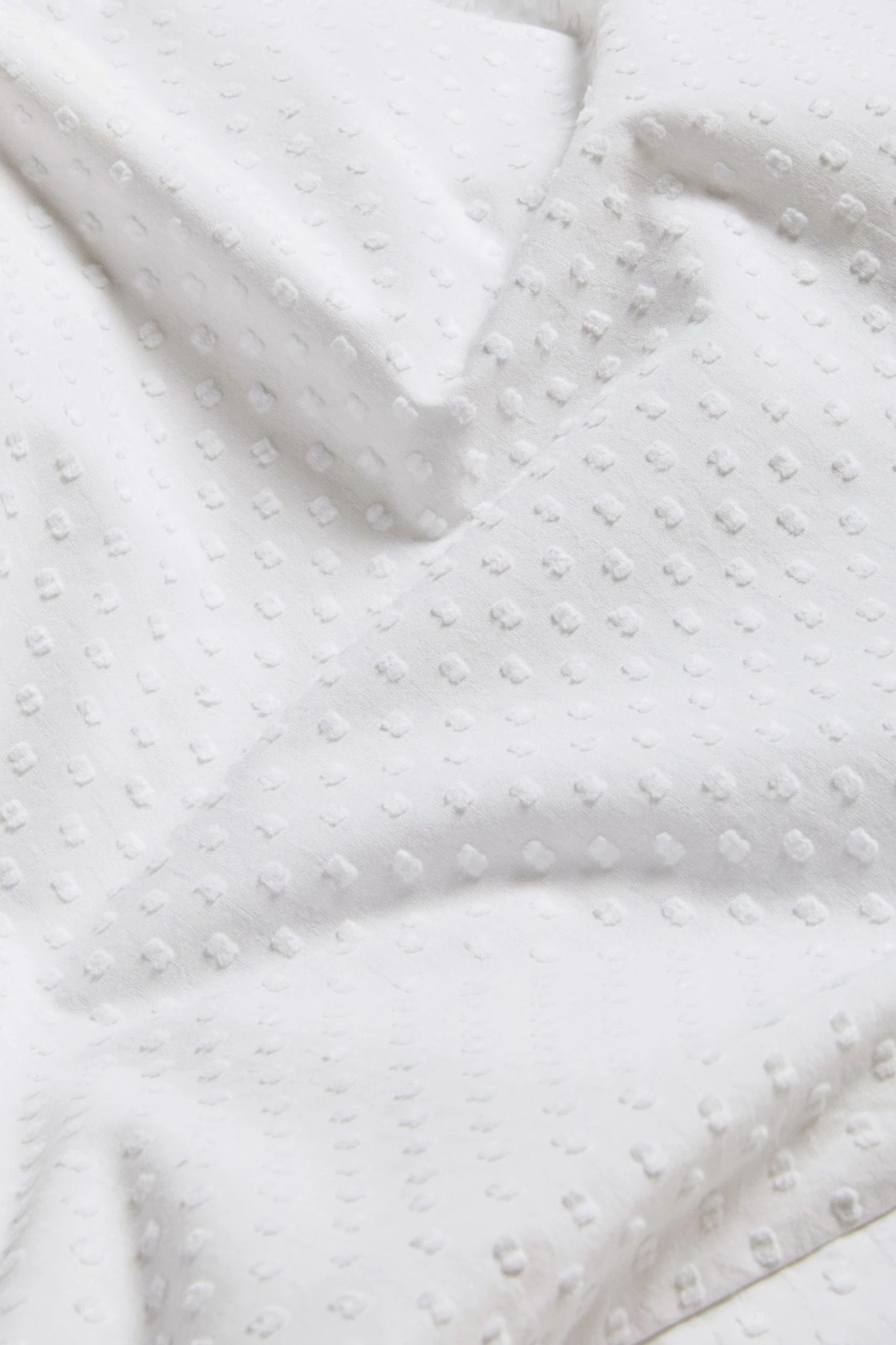 Next Dobby Texture 100% Cotton 200 Thread Count Duvet Cover And Pillowcase Set 5 Next Dobby Texture 100% Cotton 200 Thread Count Duvet Cover And Pillowcase Set - Image 3