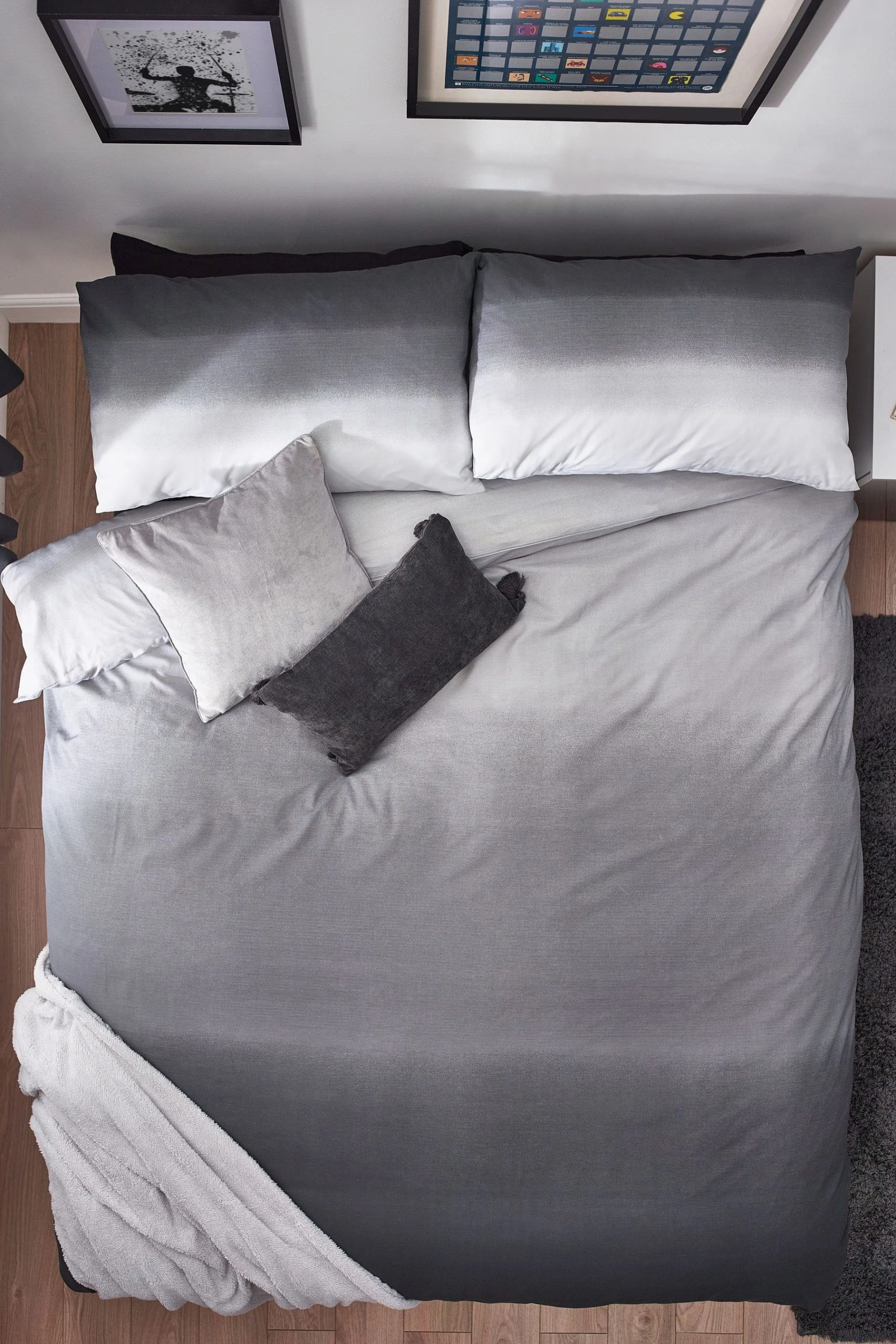 Next Mono Ombre Duvet Cover And Pillowcase Set 5 Next Mono Ombre Duvet Cover And Pillowcase Set - Image 3