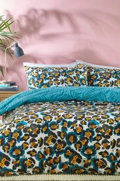 Alternative view of Furn. Ayanna Leopard Reversible Duvet Cover And Pillowcase Set