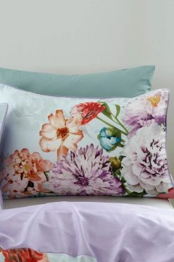 Hyperion Amaranth Floral 200 Thread Count Cotton Sateen Duvet Cover And Pillowcase Set -Furn Online C56557s2