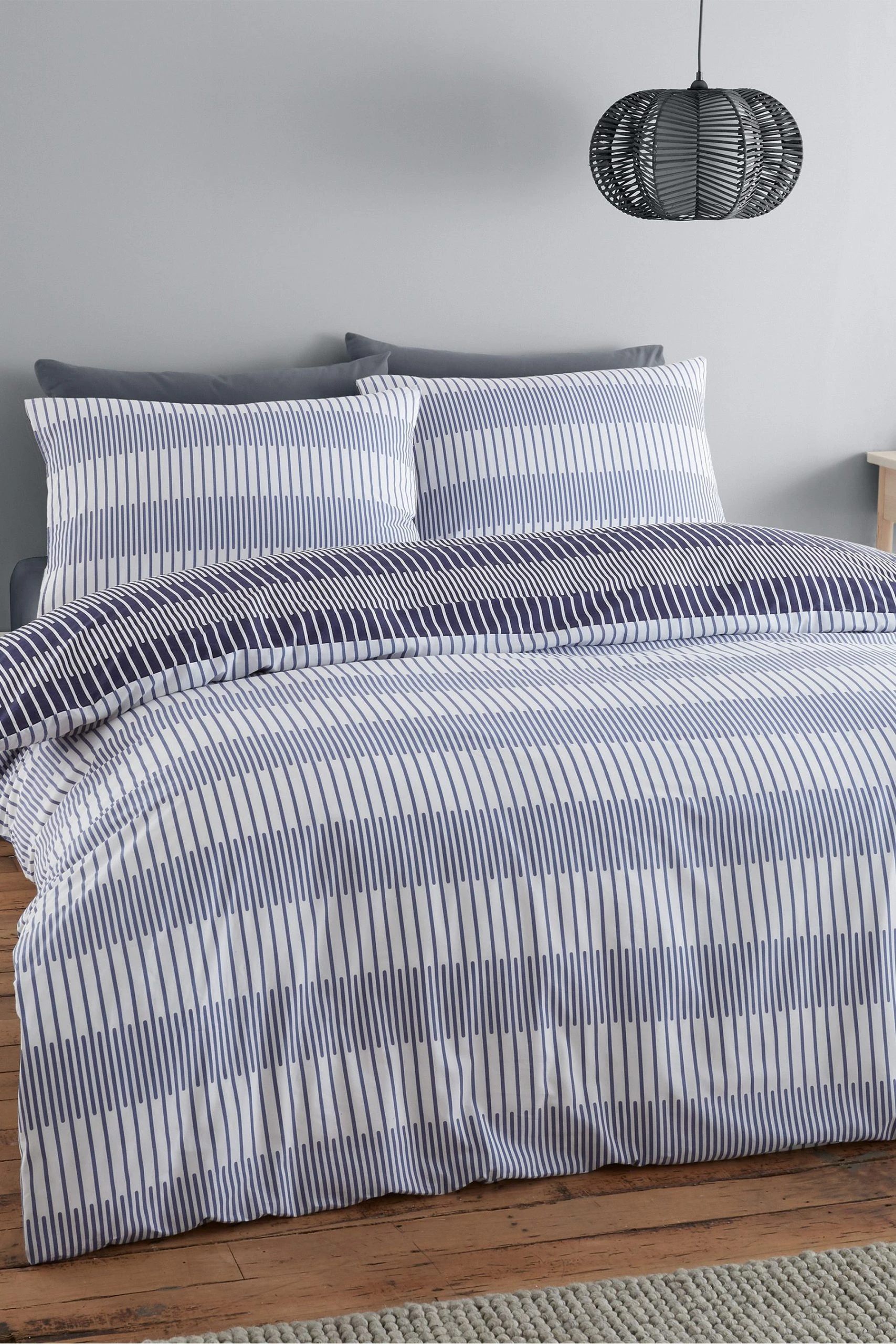 Catherine Lansfield Lines Reversible Duvet Cover And Pillowcase Set 4 Catherine Lansfield Lines Reversible Duvet Cover And Pillowcase Set - Image 2