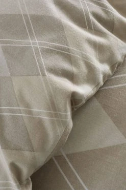 Catherine Lansfield Brushed Argyle Pattern Reversible Duvet Cover And Pillowcase Set 9 Catherine Lansfield Brushed Argyle Pattern Reversible Duvet Cover And Pillowcase Set -Furn Online C90872s4