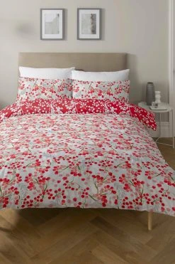Copenhagen Home Christmas Winter Berries Duvet Cover And Pillowcase Set