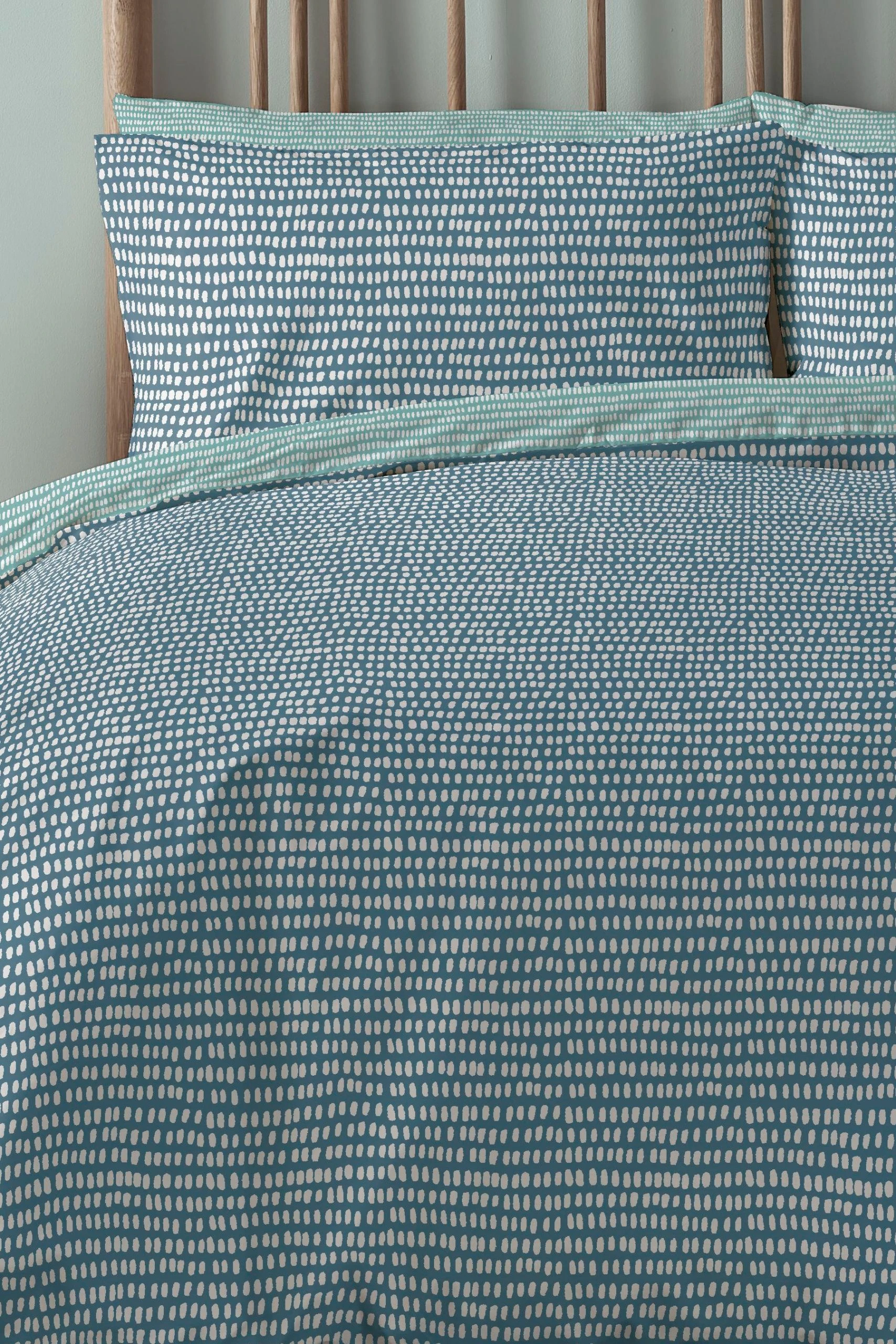 Copenhagen Home Arri Duvet Cover And Pillowcase Set 4 Copenhagen Home Arri Duvet Cover And Pillowcase Set - Image 2