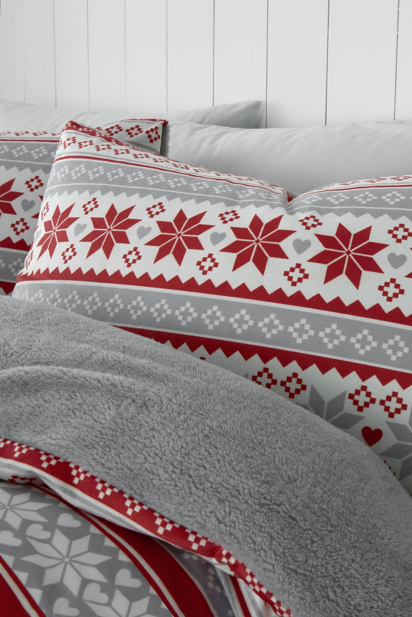 Catherine Lansfield So Soft Velvet Touch Fairisle Duvet Cover And Pillowcase Set 4 Catherine Lansfield So Soft Velvet Touch Fairisle Duvet Cover And Pillowcase Set - Image 2