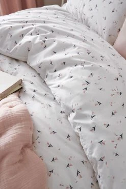 Next 2 Pack Ditsy Floral Duvet Cover And Pillowcase Set 12 Next 2 Pack Ditsy Floral Duvet Cover And Pillowcase Set -Furn Online T13334s4