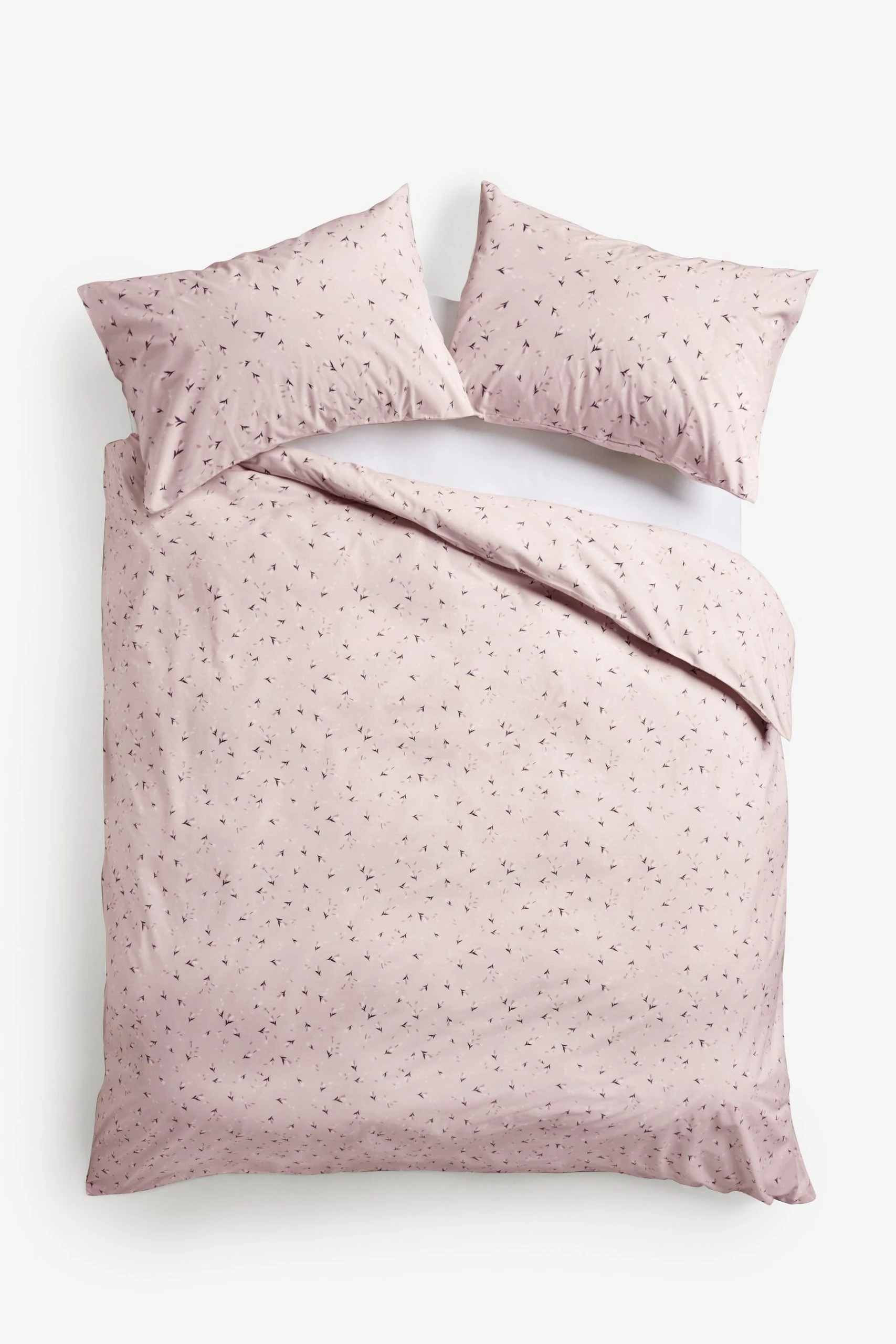 Next 2 Pack Ditsy Floral Duvet Cover And Pillowcase Set 8 Next 2 Pack Ditsy Floral Duvet Cover And Pillowcase Set - Image 6