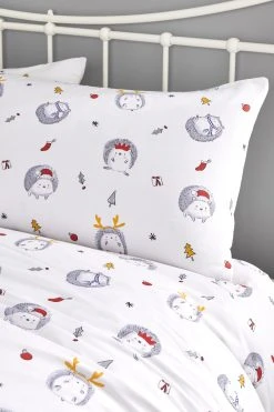 Fusion Kids Christmas Holly Hedgehog Duvet Cover And Pillowcase Set -Furn Online T13393s3