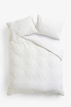 Next Diamond Cut Faux Fur With Sparkly Diamante Detail Duvet Cover And Pillowcase Set 9 Next Diamond Cut Faux Fur With Sparkly Diamante Detail Duvet Cover And Pillowcase Set -Furn Online T56379s3