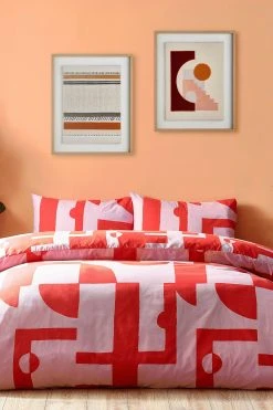 Alternative view of Furn Manhatten Contrasting Geometric Duvet Cover And Pillowcase Set