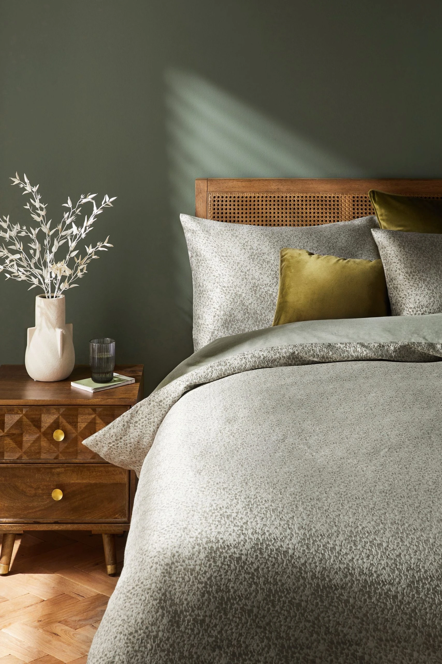 Next Luxe Textured Jacquard Duvet Cover And Pillowcase Set 3 Next Luxe Textured Jacquard Duvet Cover And Pillowcase Set